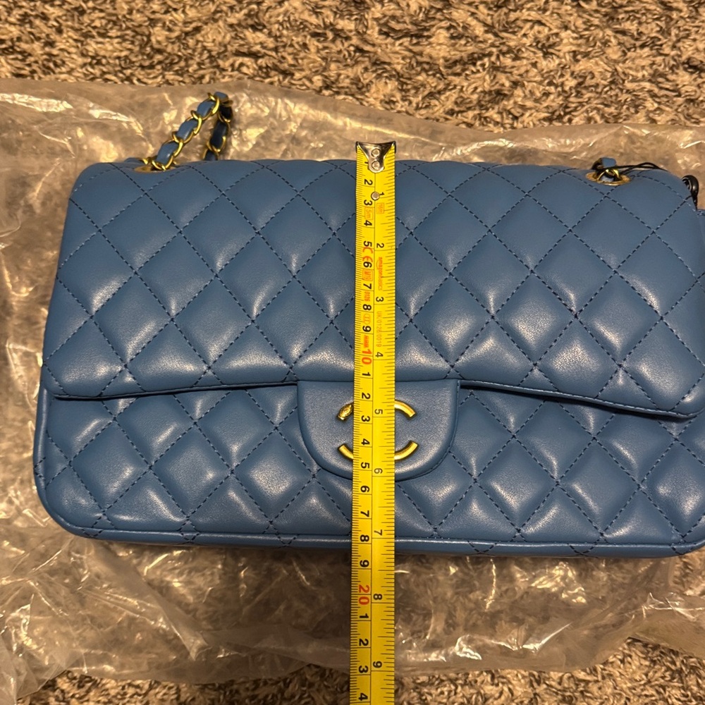 Large Blue Quilted Women's Bag - Picture 6 of 6